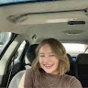 Meet your Posher, Caroline